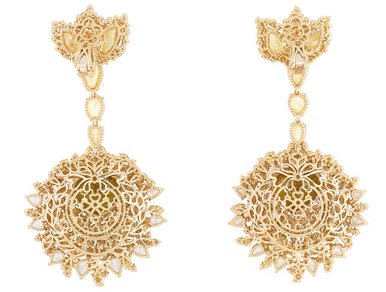 Dear-Dior-Dentelle-Mcdaillon-Soleil-Earrings-Back