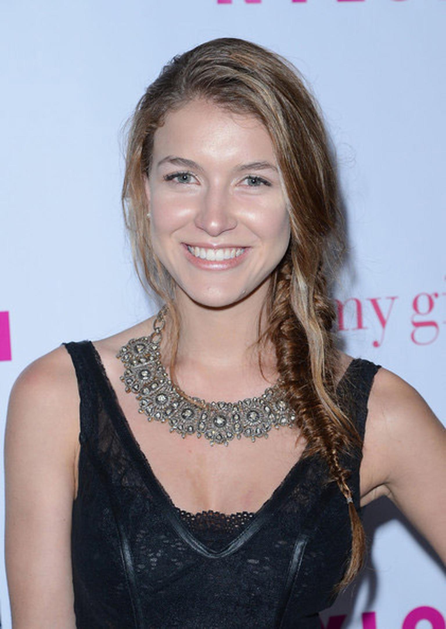 Amrapali-Nathalia-Ramos-wearing-Amrapali-necklace.jpg