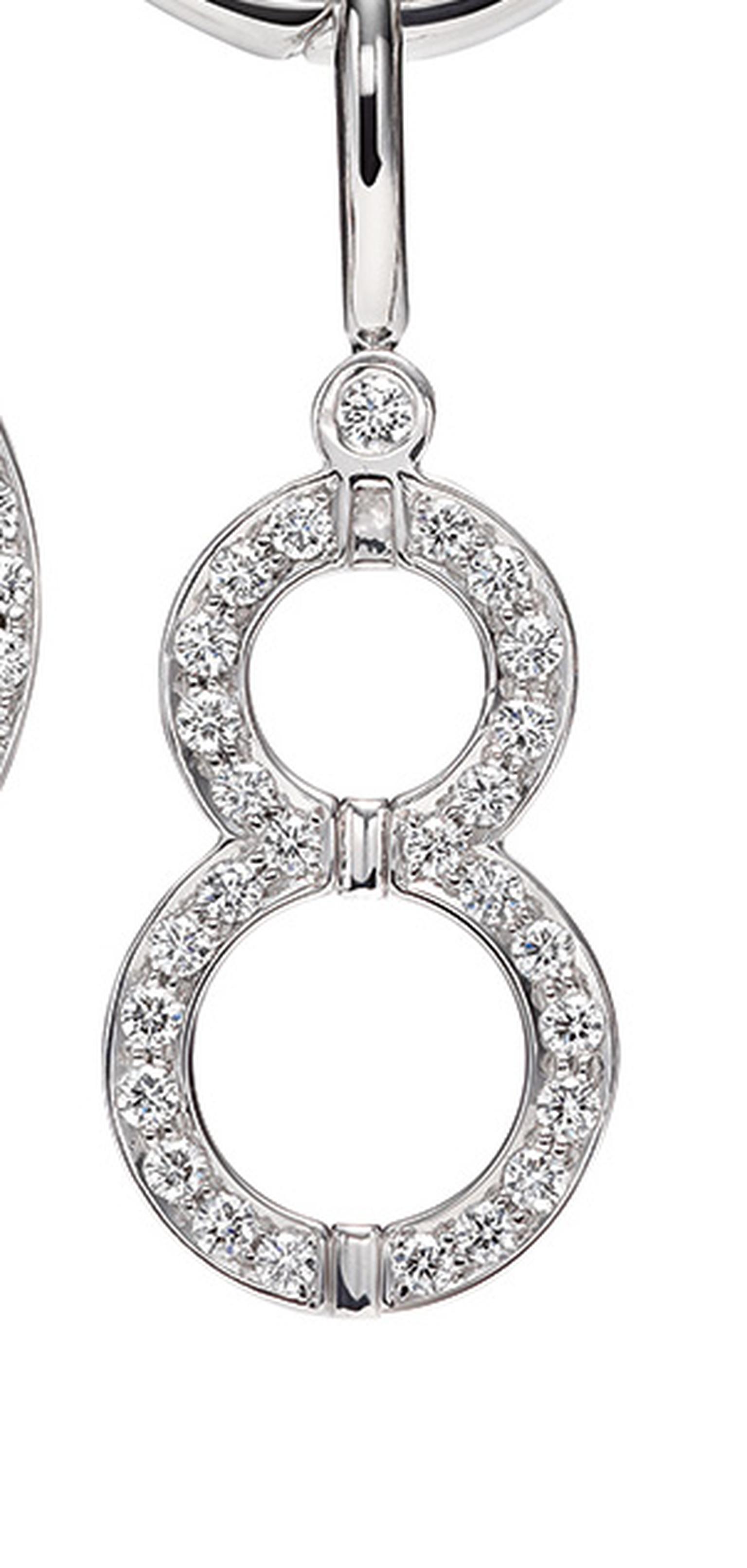 Eight-Harry-Winston-Charms-Bracelet-in-Platinum