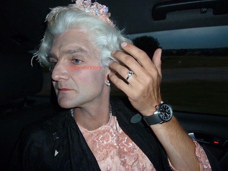 The real parachuting Queen at London Olympics opening ceremony