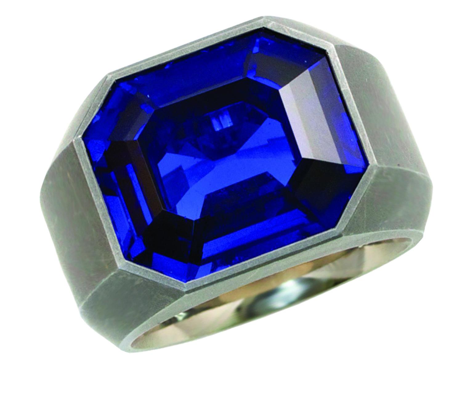 Hemmerle exceptional Royal Blue Burma Sapphire (No Heat) Ring_20140203_Zoom