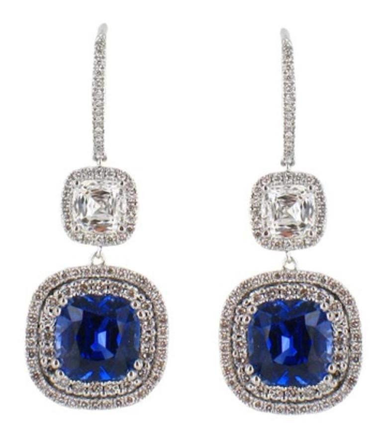 The necklace and earrings worn by BAFTAs 2014 presenter Gillian Anderson were set with 30ct sapphires and 18ct diamonds
