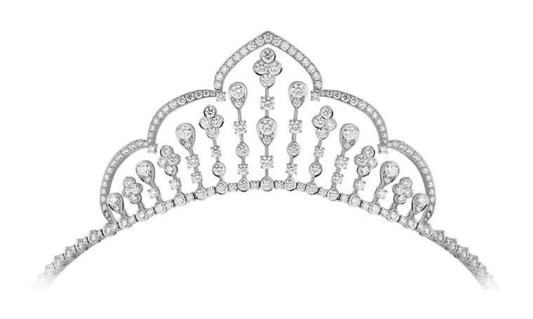 Garrard Fringe tiara in white gold and diamonds. The tiara can be adjusted by hand to form a Fringe necklace