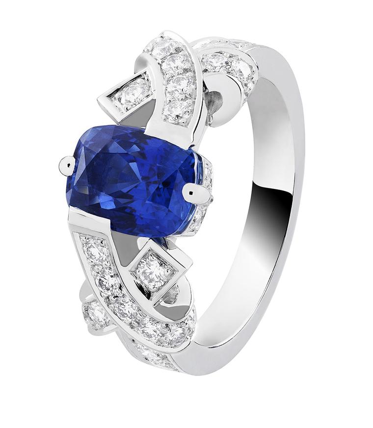 Van Cleef & Arpels Entrelacs solitaire engagement ring in platinum, set with a 2.28ct cushion-cut sapphire and diamonds