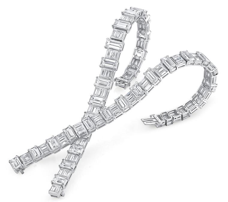 The pair of diamond and platinum bracelets by Neil Lane worn by Anne Hathaway at the Academy Awards 2014, set with 100 ct of diamonds and worth US$1 million