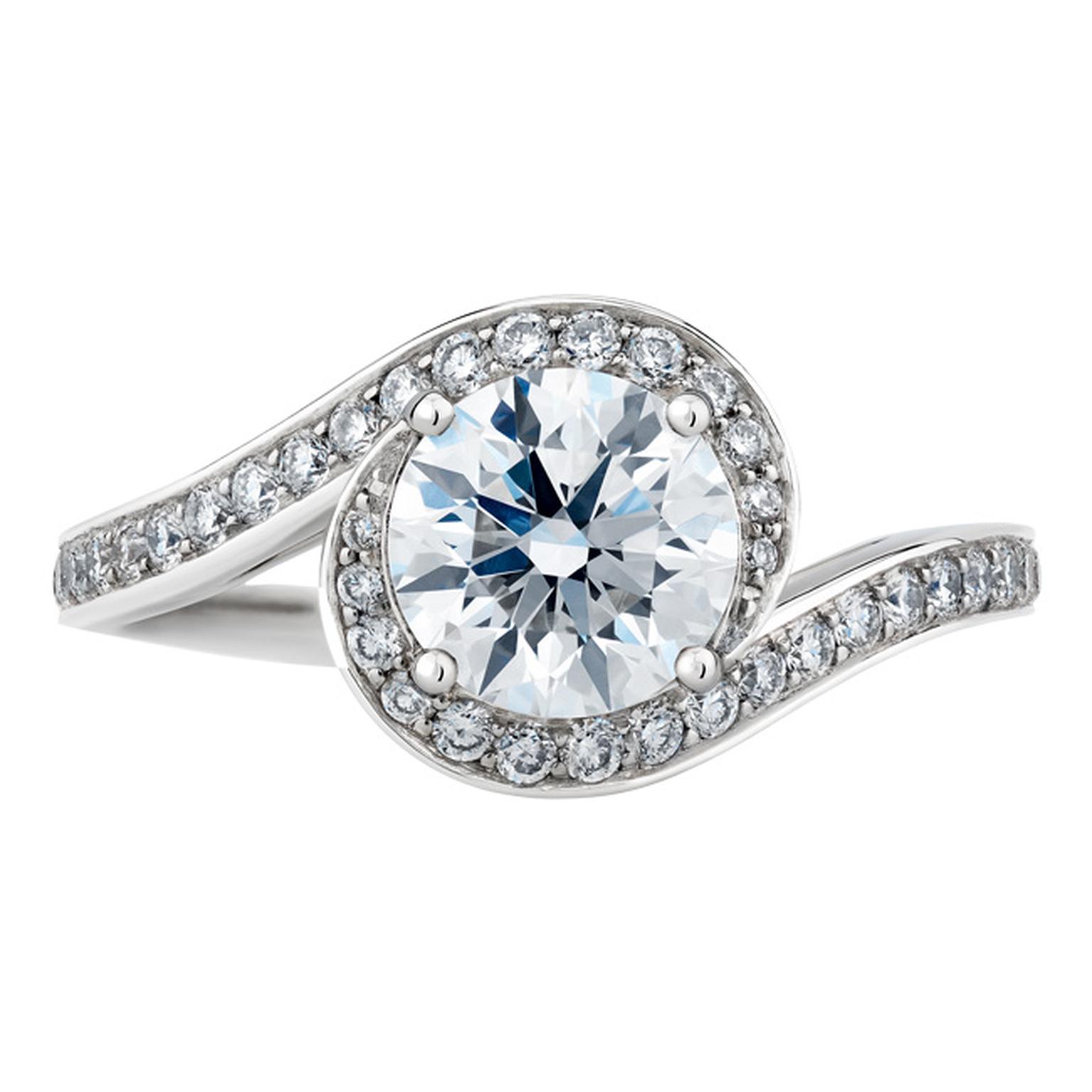 De Beers Caress diamond solitaire engagement ring_20140305_Main