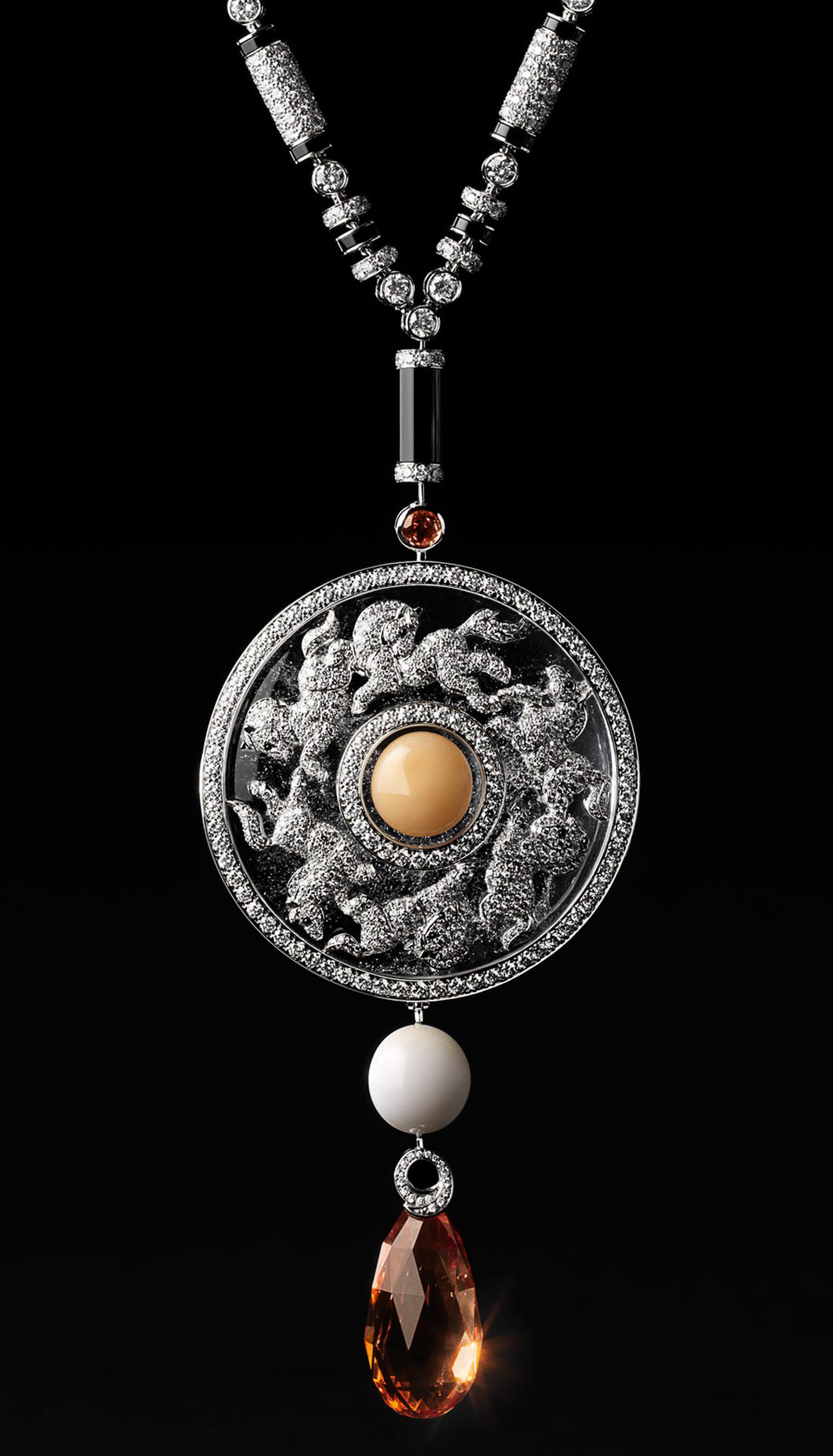 Cartier-Solar-Pendant-3