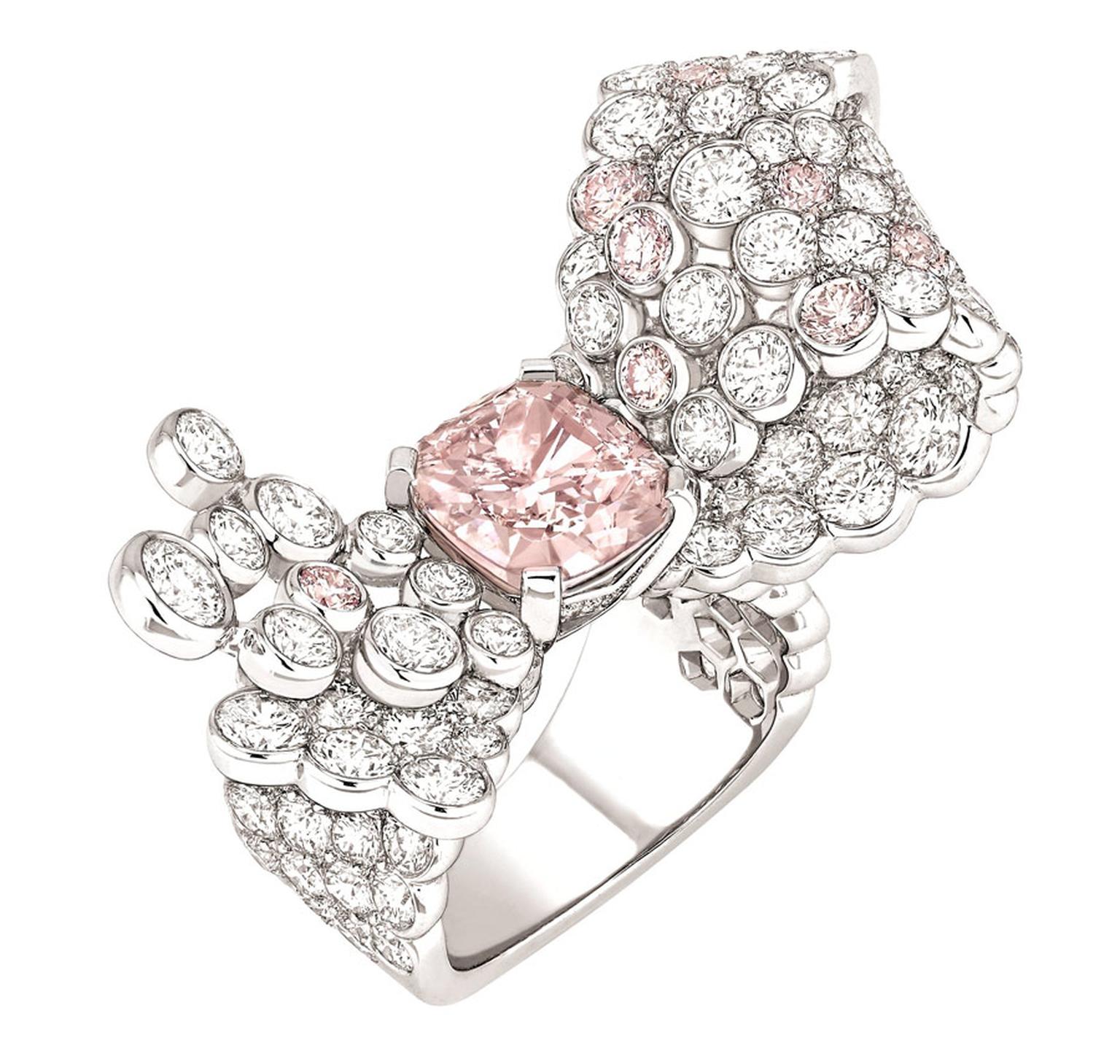 Chanel-Bague-Ruban-Mademoiselle-Dia-Pink.jpg