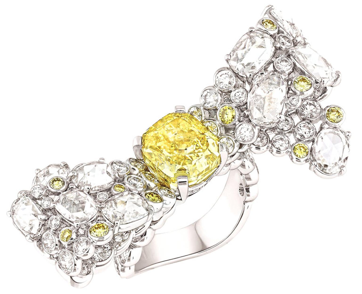 Chanel-Bague-Ruban-Mademoiselle-Dia-Jaune-GM.jpg