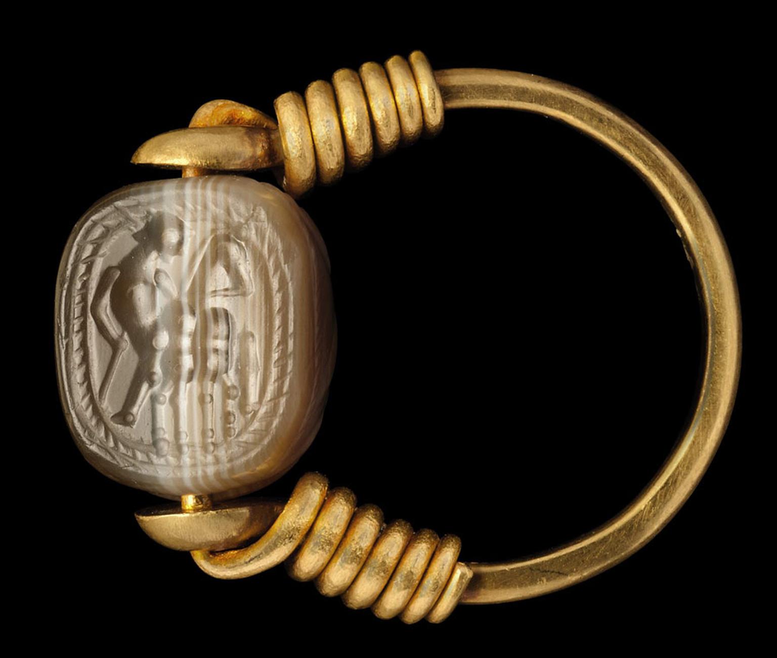 AN-ETRUSCAN-AGATE-SCARAB.jpg