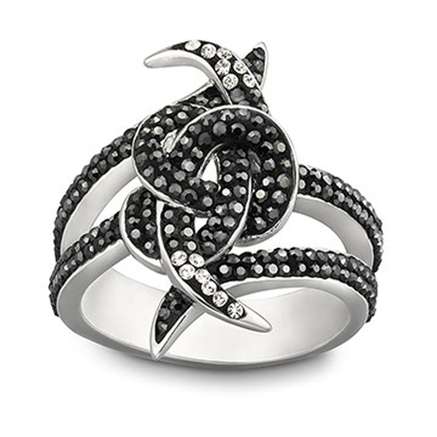 Stephen-Webster-Love-Knot-ring.jpg