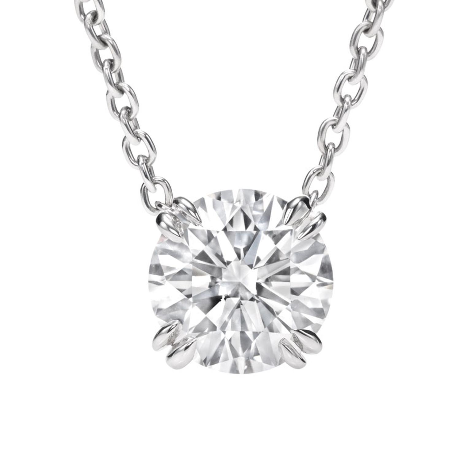 Harry Winston. Round Brilliant diamond pendant