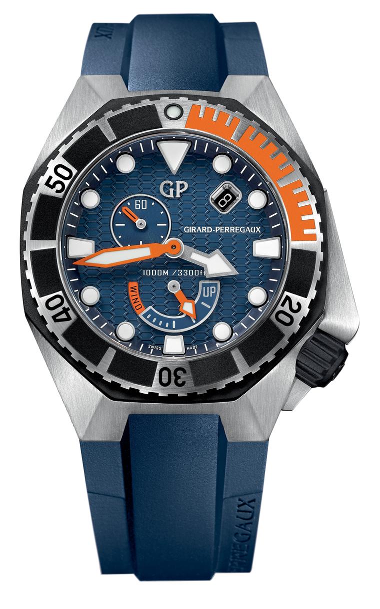 Girard-Perregaux Sea Hawk in steel & rubber _20140505_Zoom