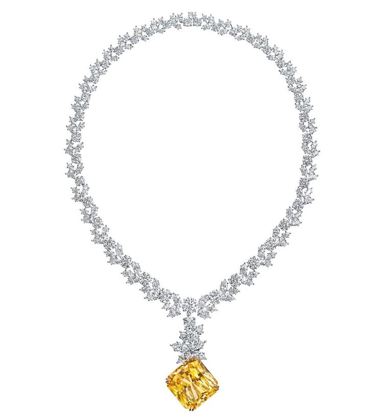 Harry-Winston-V-and-A-Necklace