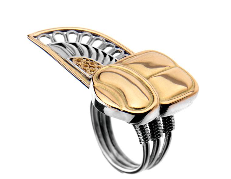 Azza-Fahmy-Winged-Scarab-Ring13-003