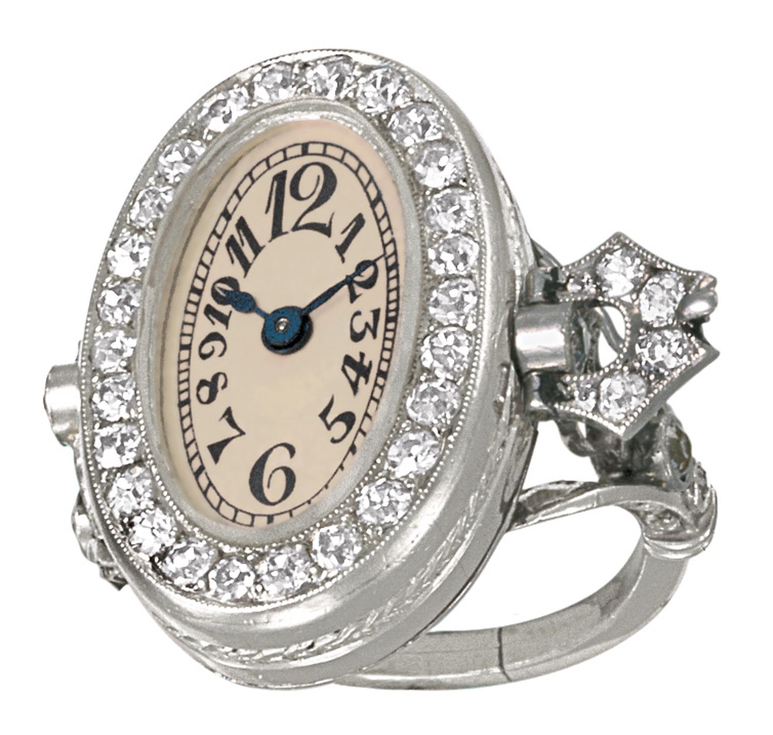 Patek-Philippe-P0605_aq1_200_ring-watch.jpg