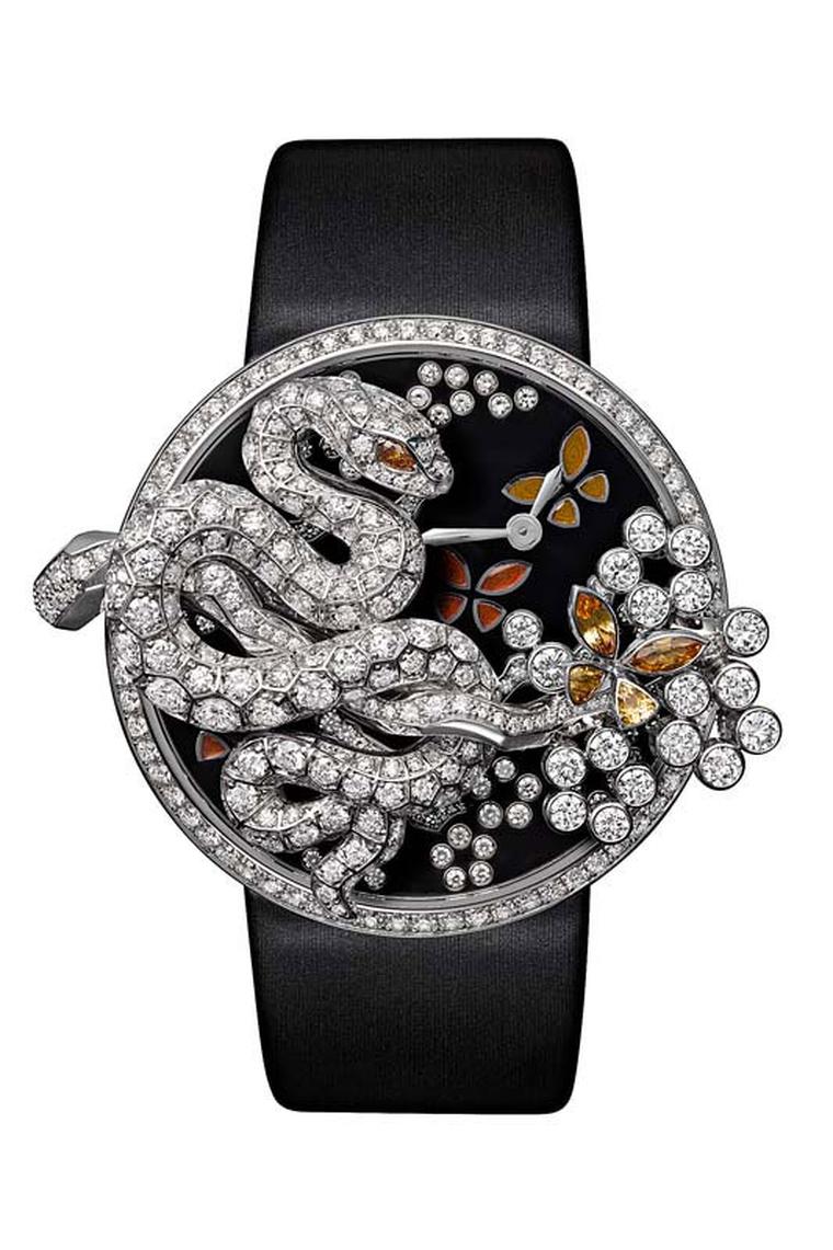 Cartier Fabuleux snake watch, a numbered edition limited to 60 pieces. Case in white gold set with brilliant-cut diamonds.