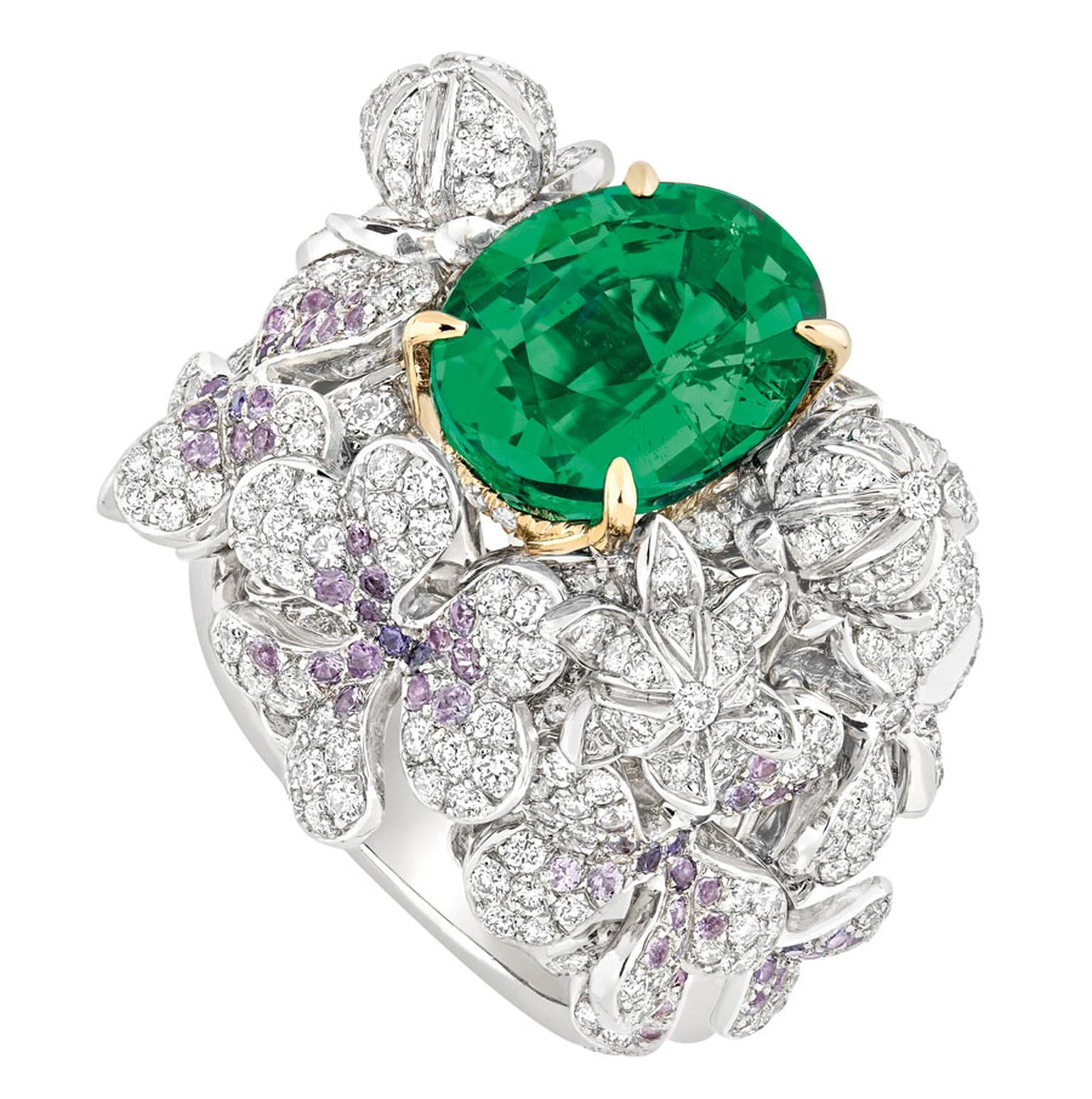 Dior-PRECIEUSES-TREFLE-RING-EMERALD.jpg