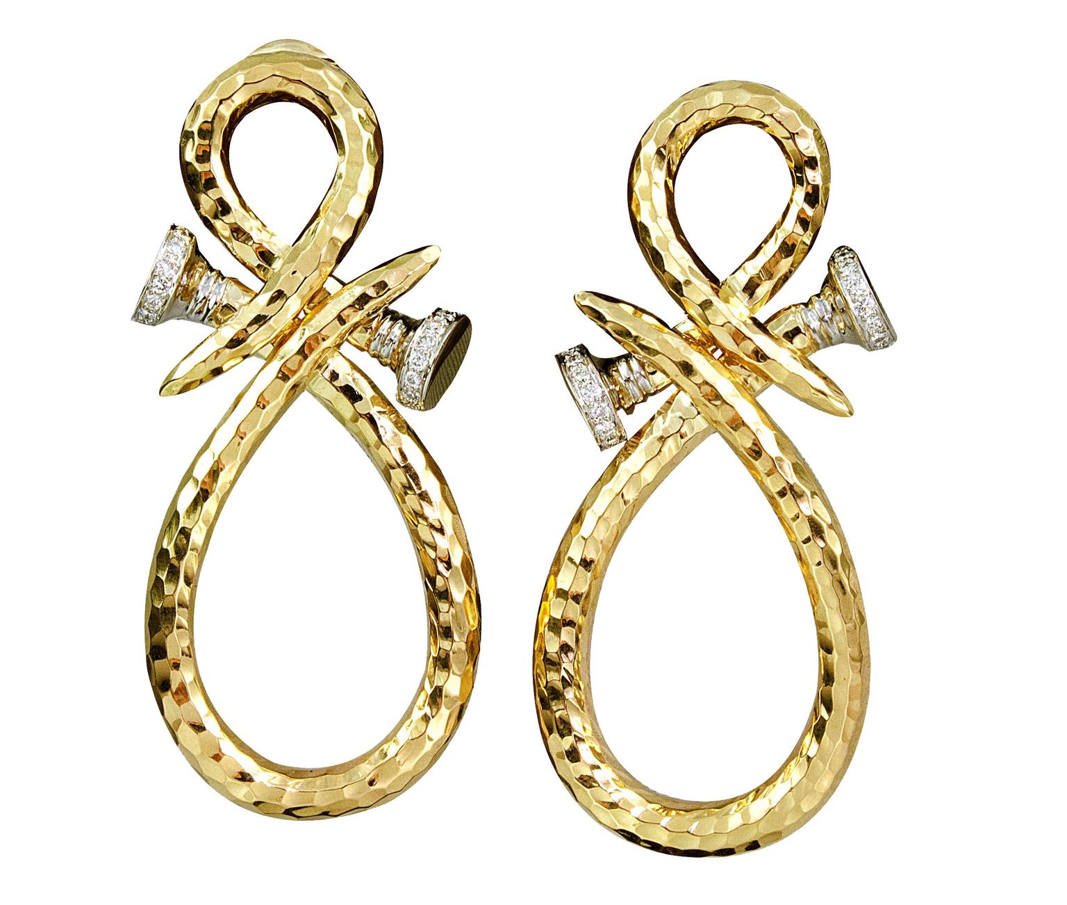 David-Webb-Curved-Earrings-zoom