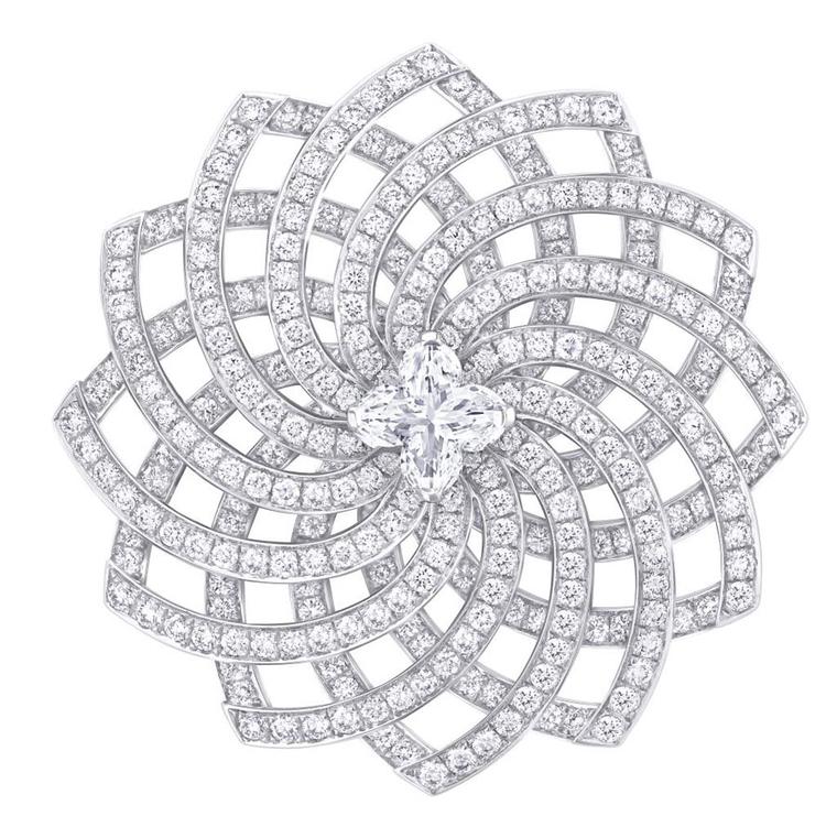Louis-Vuitton_Haute-Joaillerie_VDLT_Monogram-Infini-Diamants---2