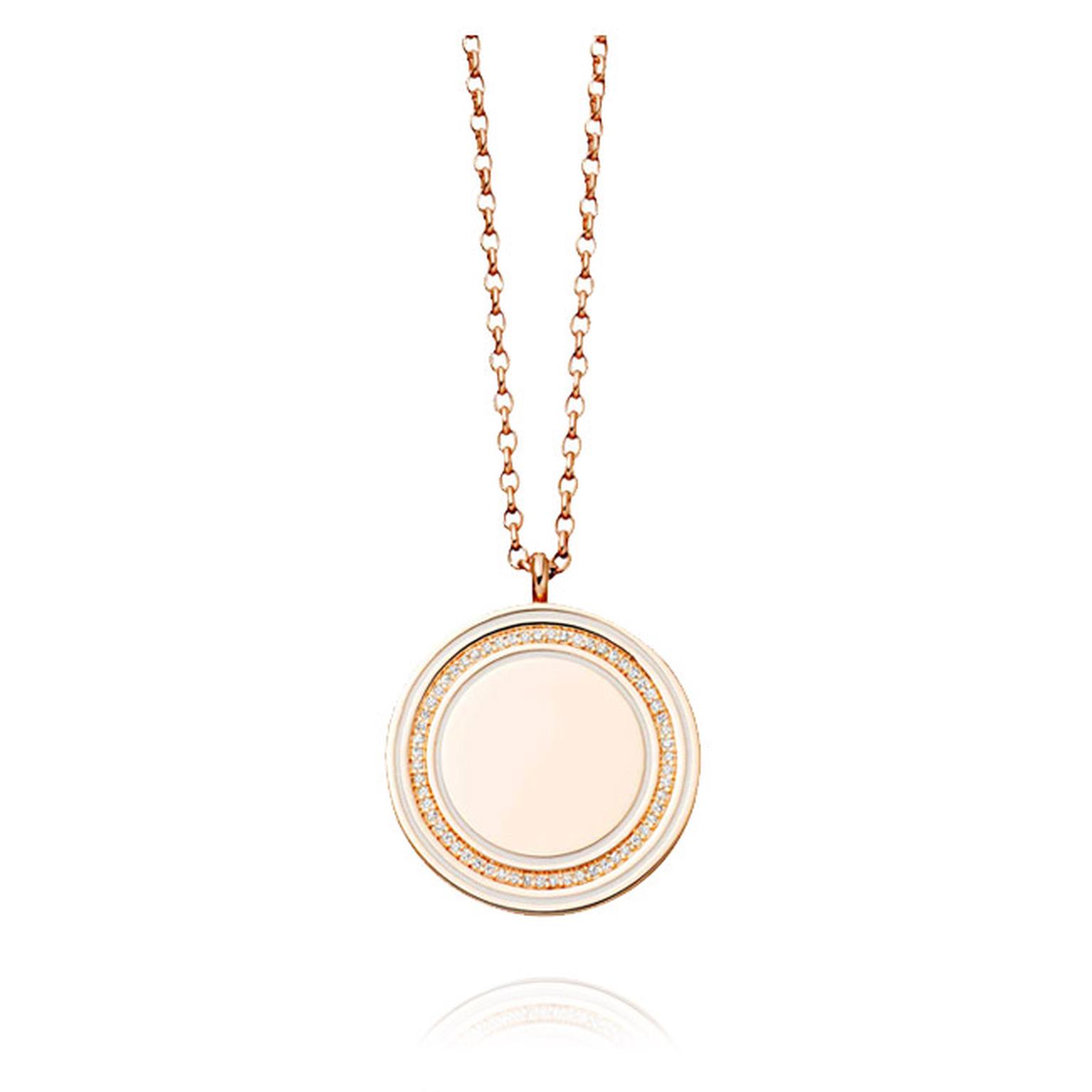 AC-Giant-Cosmos-white-Locket-Main