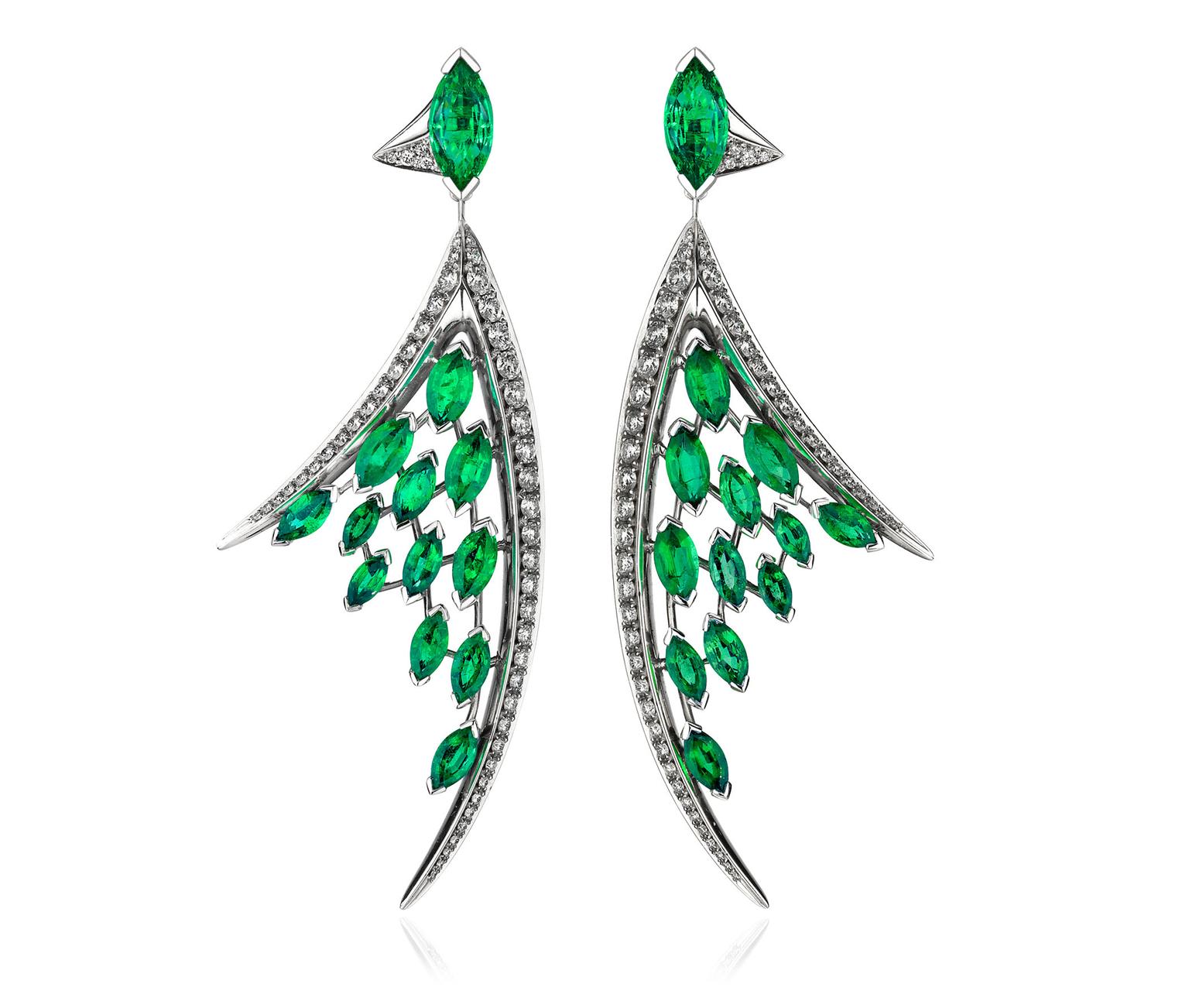 Shaun-Leane-Aerial-Emerald-Earrings-zoom