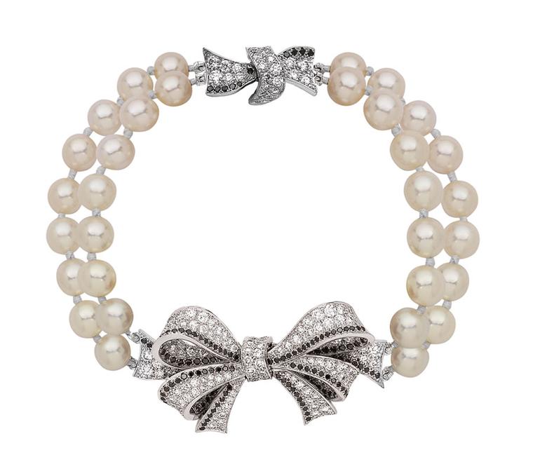 Chanel Boucles de Came´lia bracelet in white gold, black and white diamonds and white akoya pearls