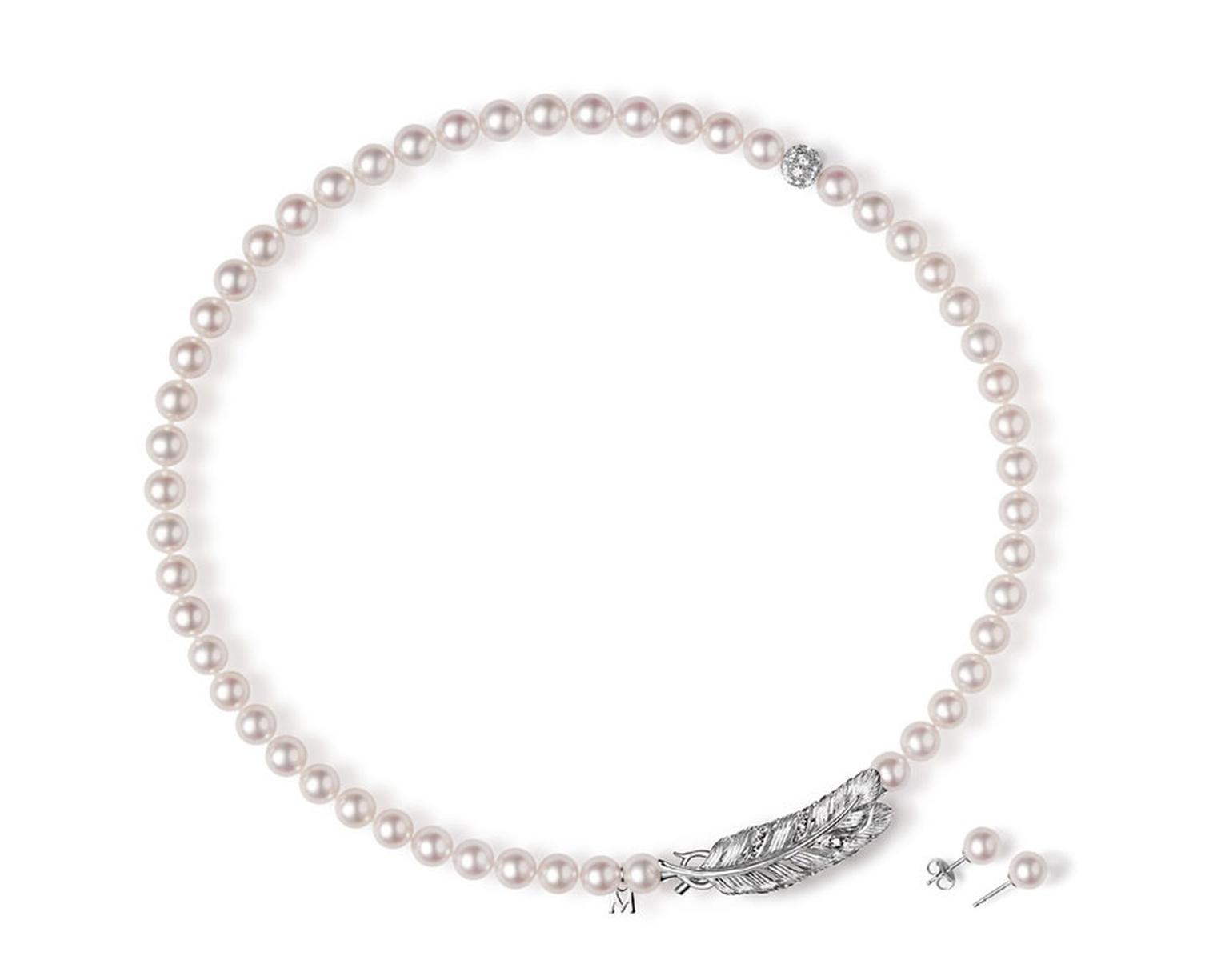 Mikimoto Debutante 2011 Strand necklace and stuf earrings set Akoya pearls, diamonds and white gold 5,900 MAIN-PIC