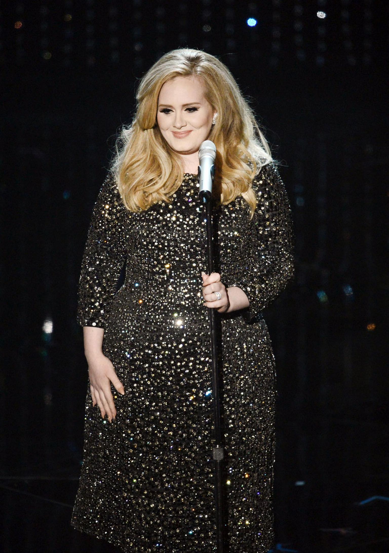 Adele---Van-Cleef-and-Arpels---Photo-by--Kevin-Winter-162588676