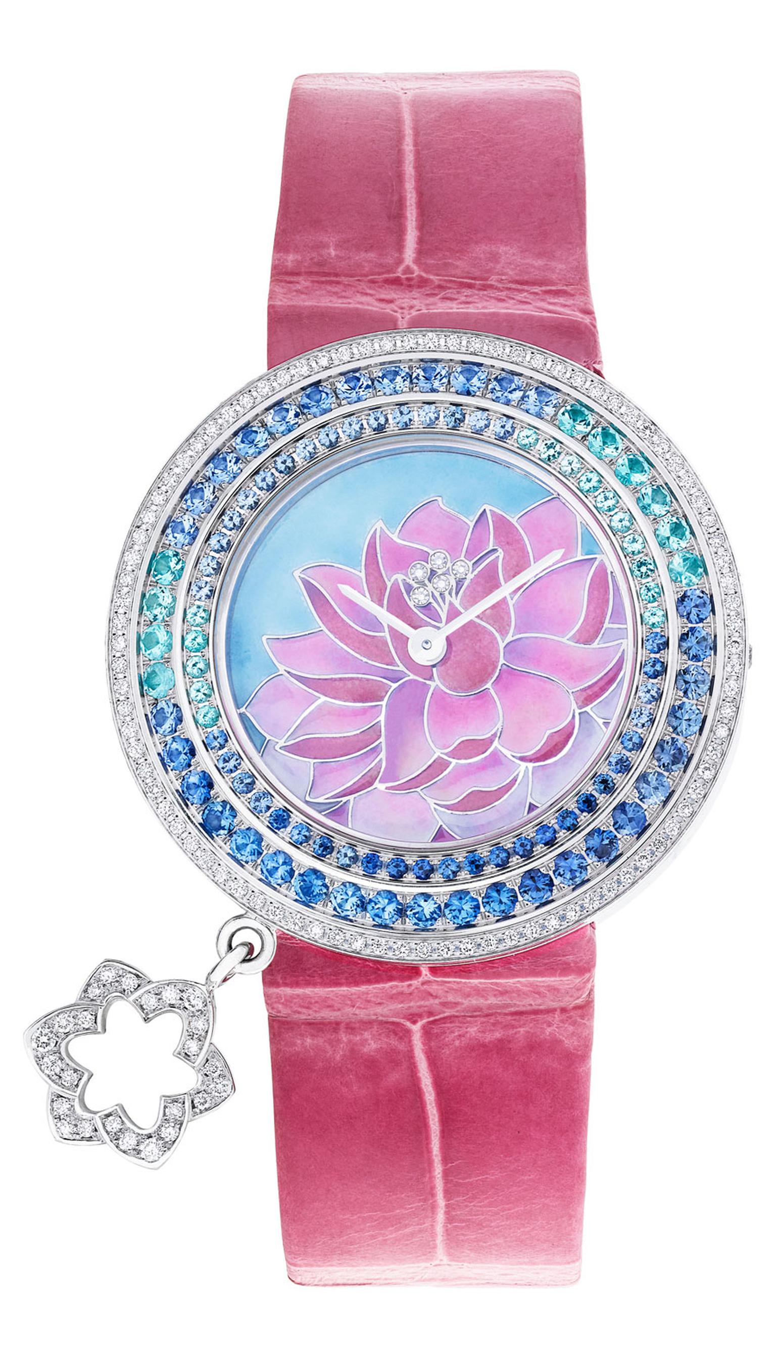 Van-Cleef-Arpels-Charms-Extraordinaire-Lotus