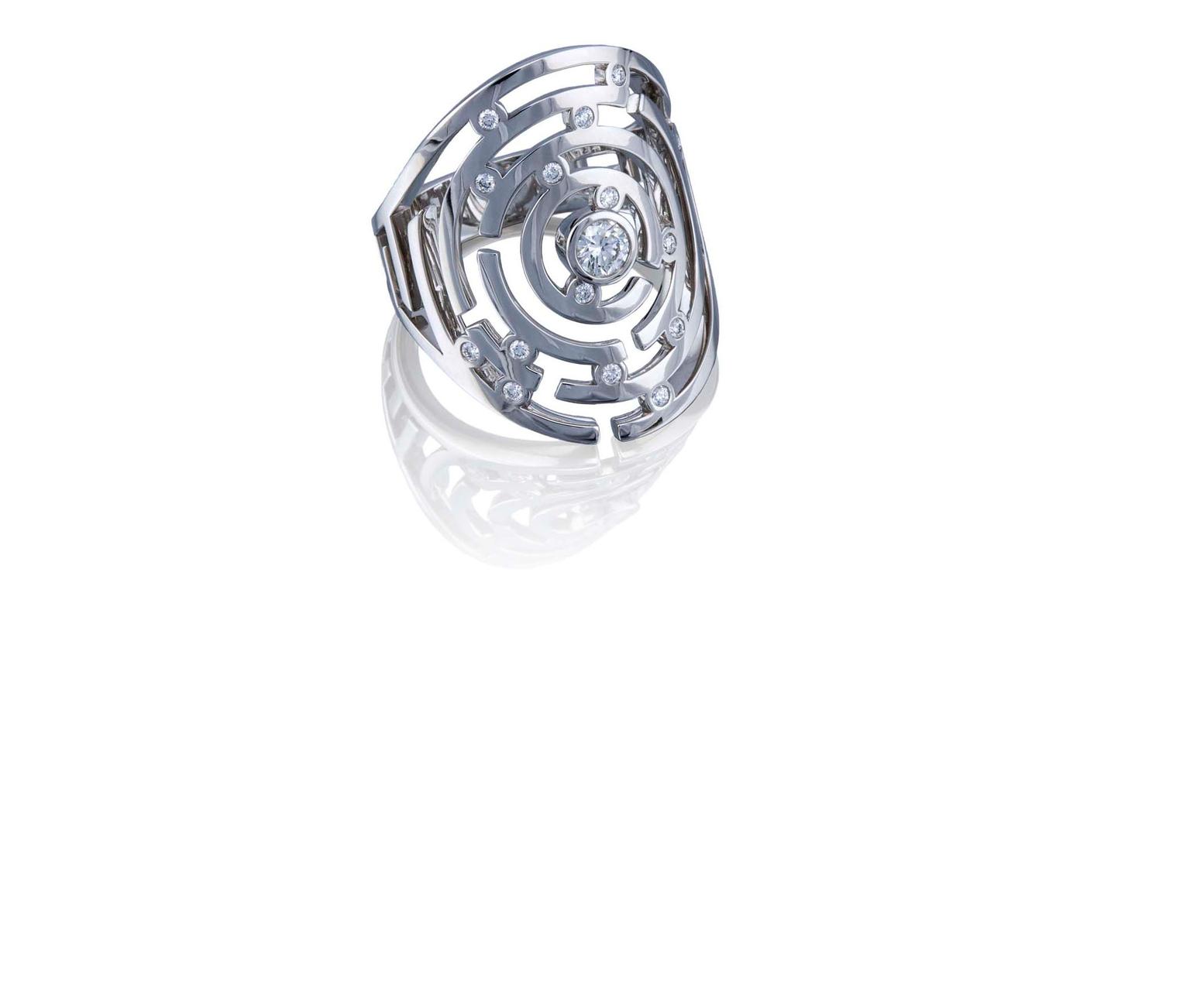 Boodles-Maze-WG-Ring-zoom