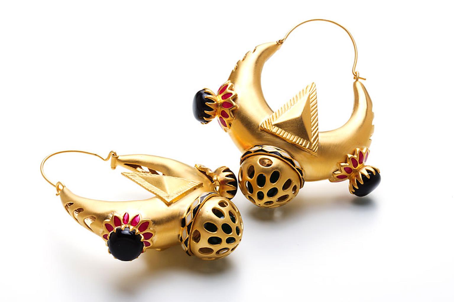 Amrapali-22-A_MA-Product-Shot-orion-earrings.jpg