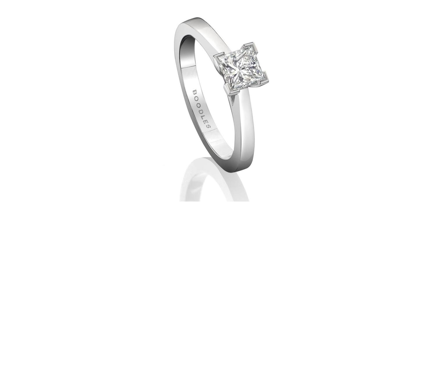 Boodles-Princess-Ring-Zoom