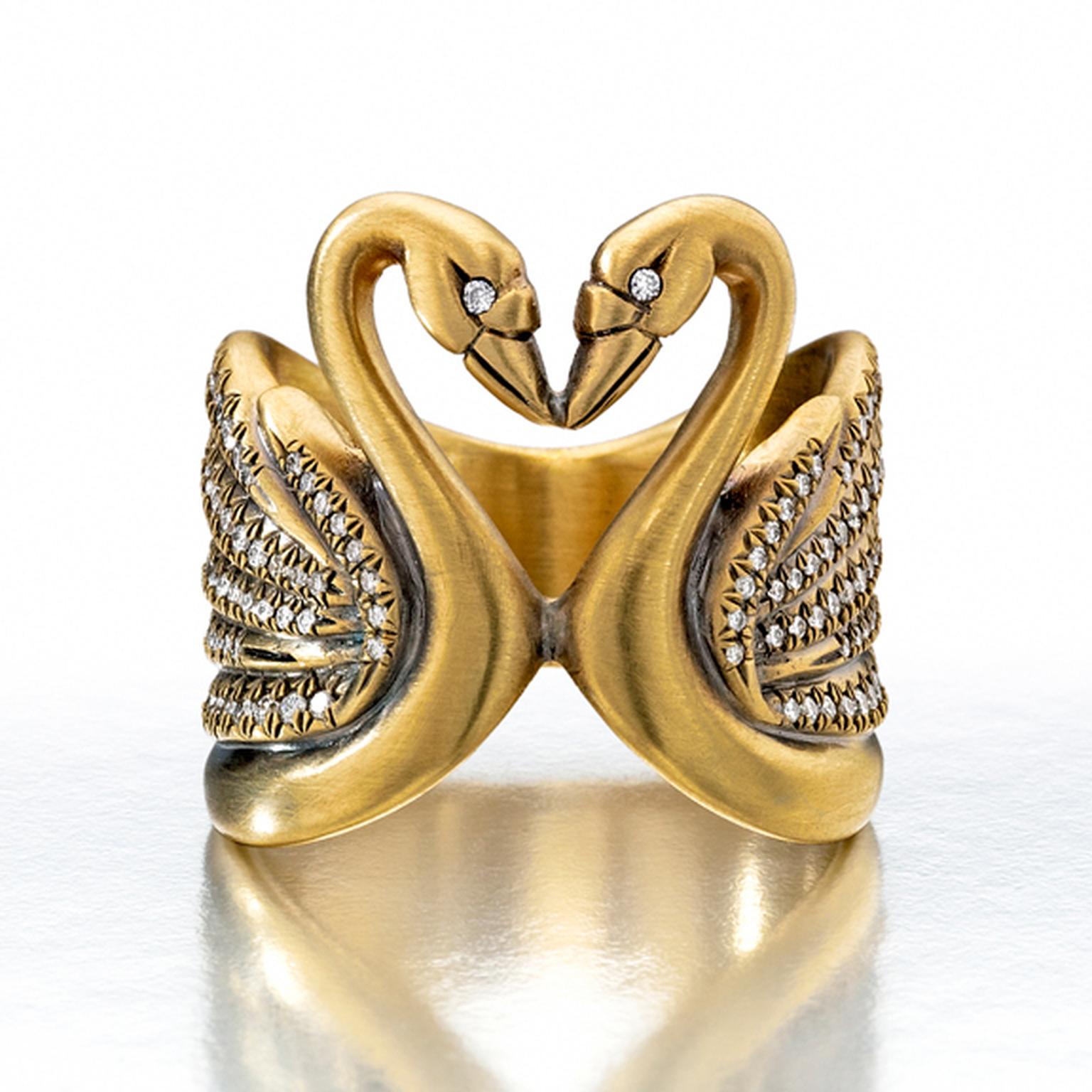 Cleves _Gold _Diamonds Swan Br Image