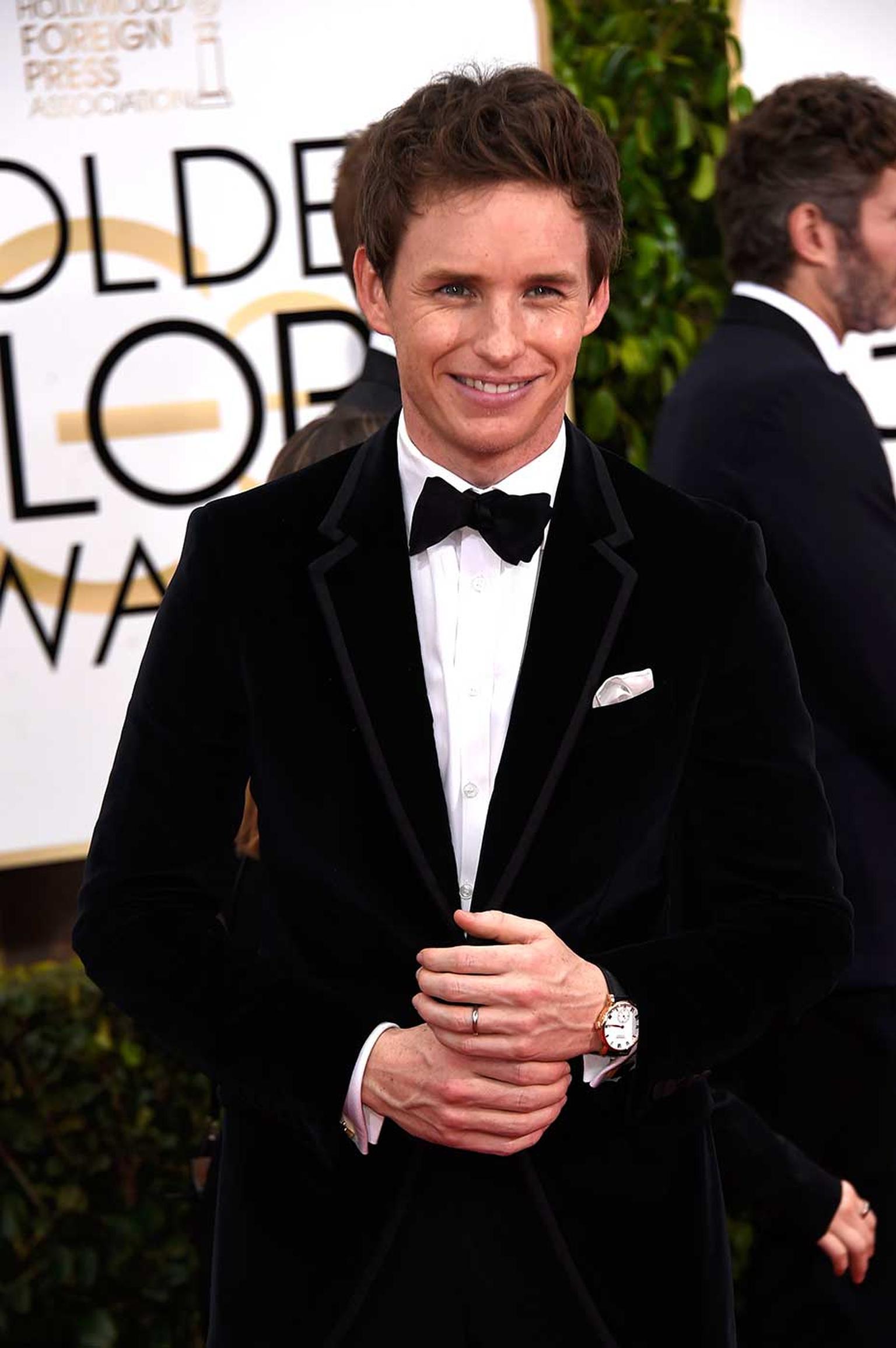 British actor Eddie Redmayne walked the Golden Globes red carpet wearing a Chopard Classic Manufacture watch in rose gold.