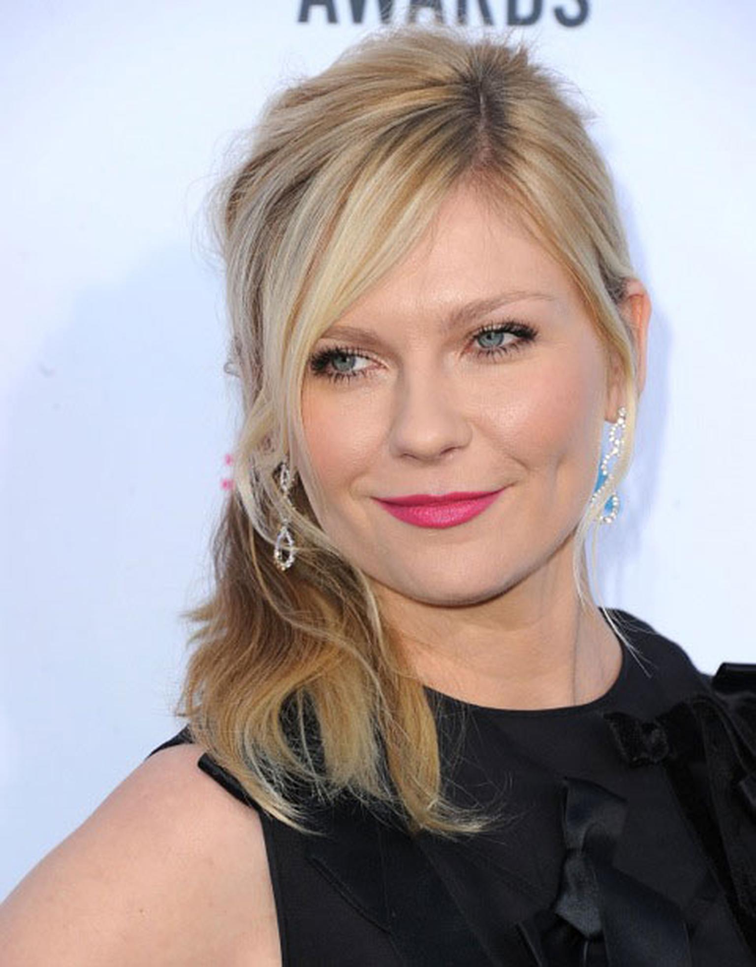 Kirsten Dunst chooses Harry Winston