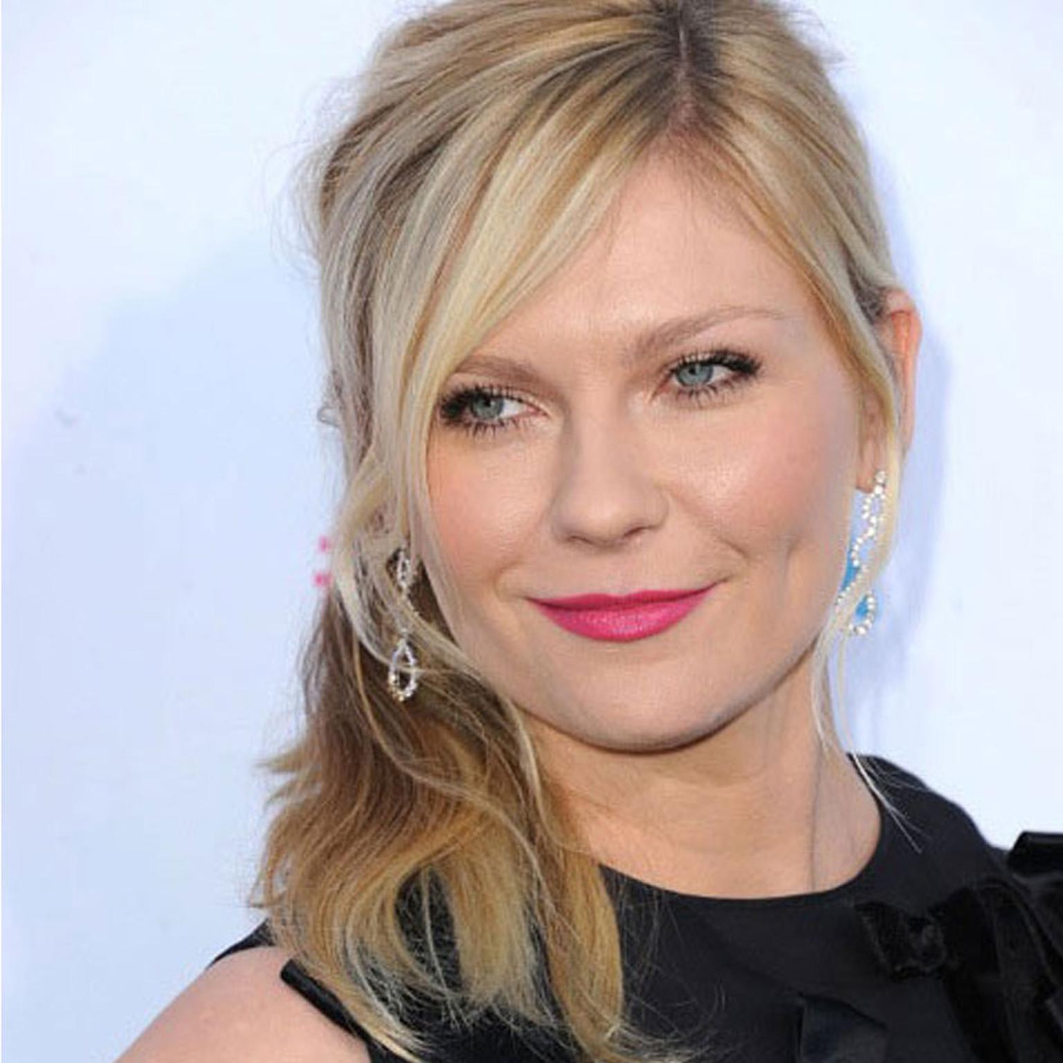 Kirsten Dunst chooses Harry Winston MAIN PIC