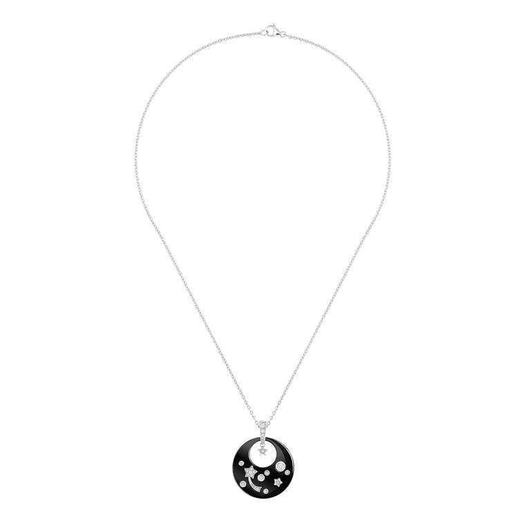 Chanel Comet Necklace Black Zoom