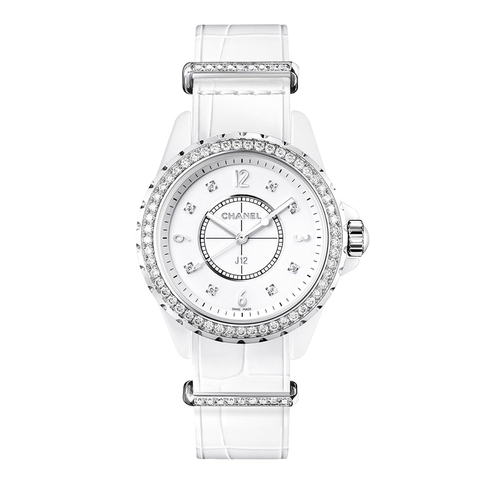 Chanel J12-G10 White Zoom