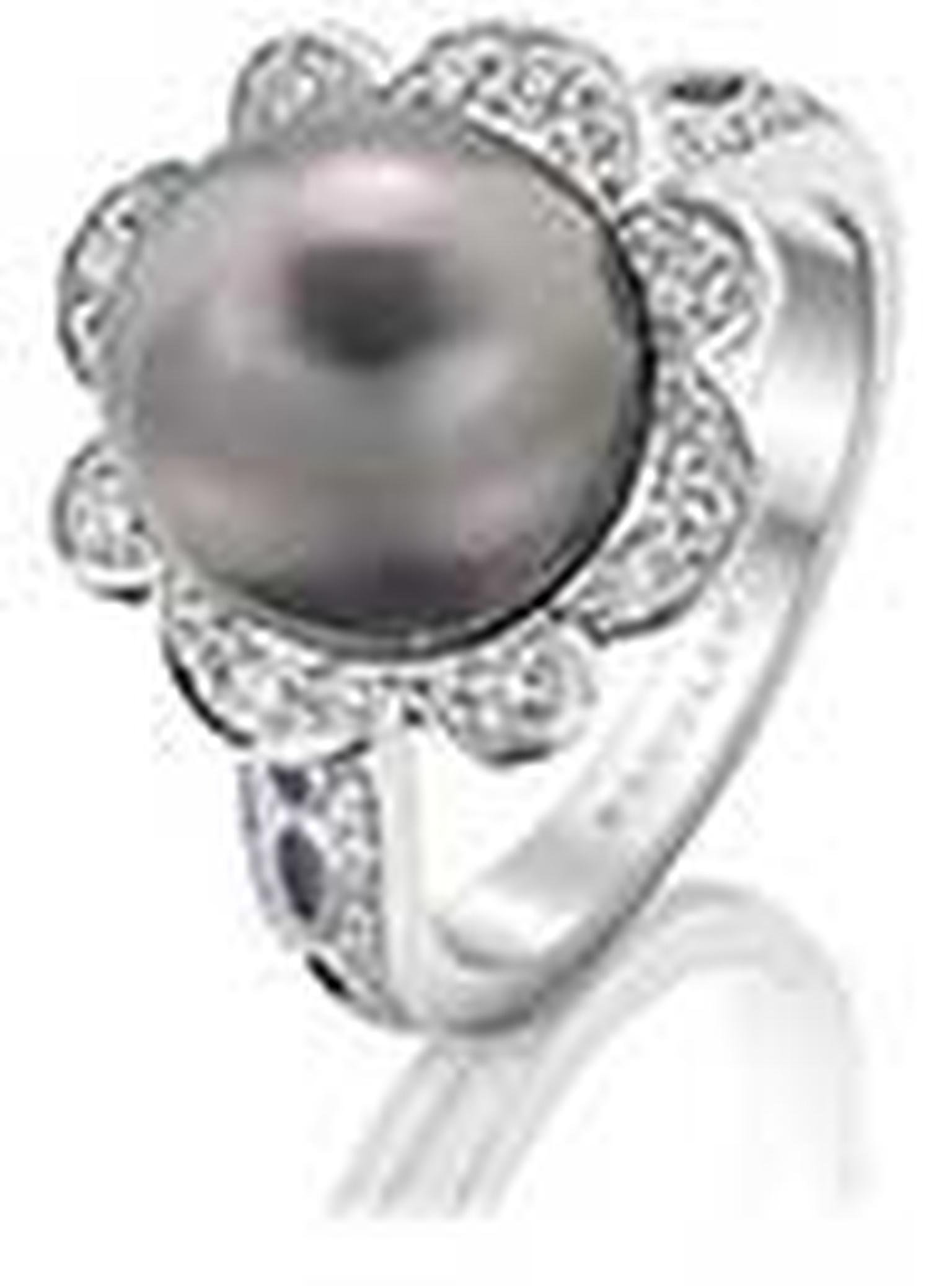 Boodles -pearl -ring
