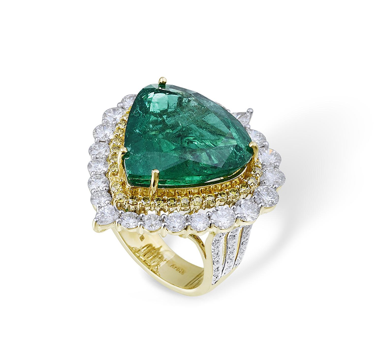 FarahKhanemeralddiamondring.jpg