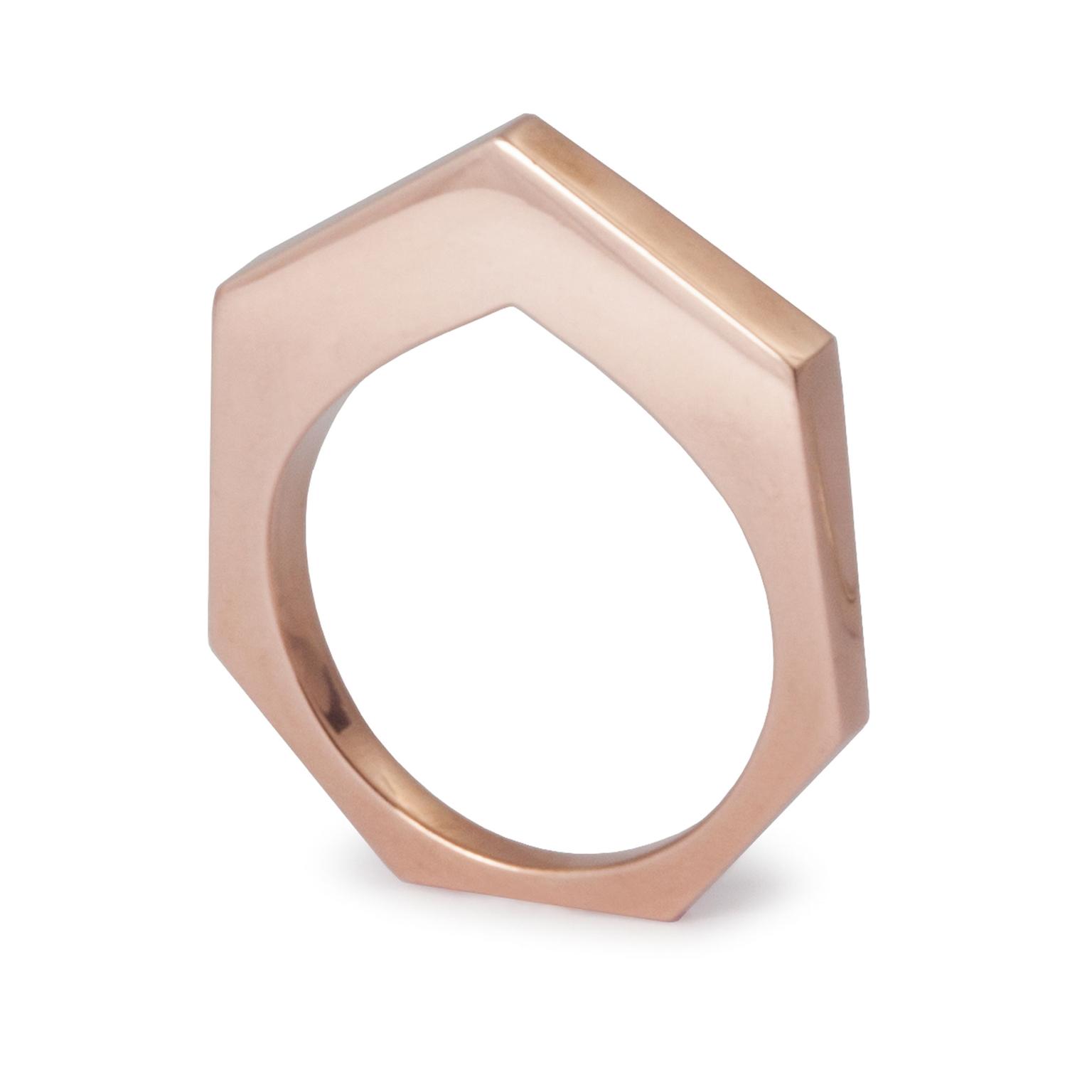 Kattri Polygon Flat rose gold ring_zoom