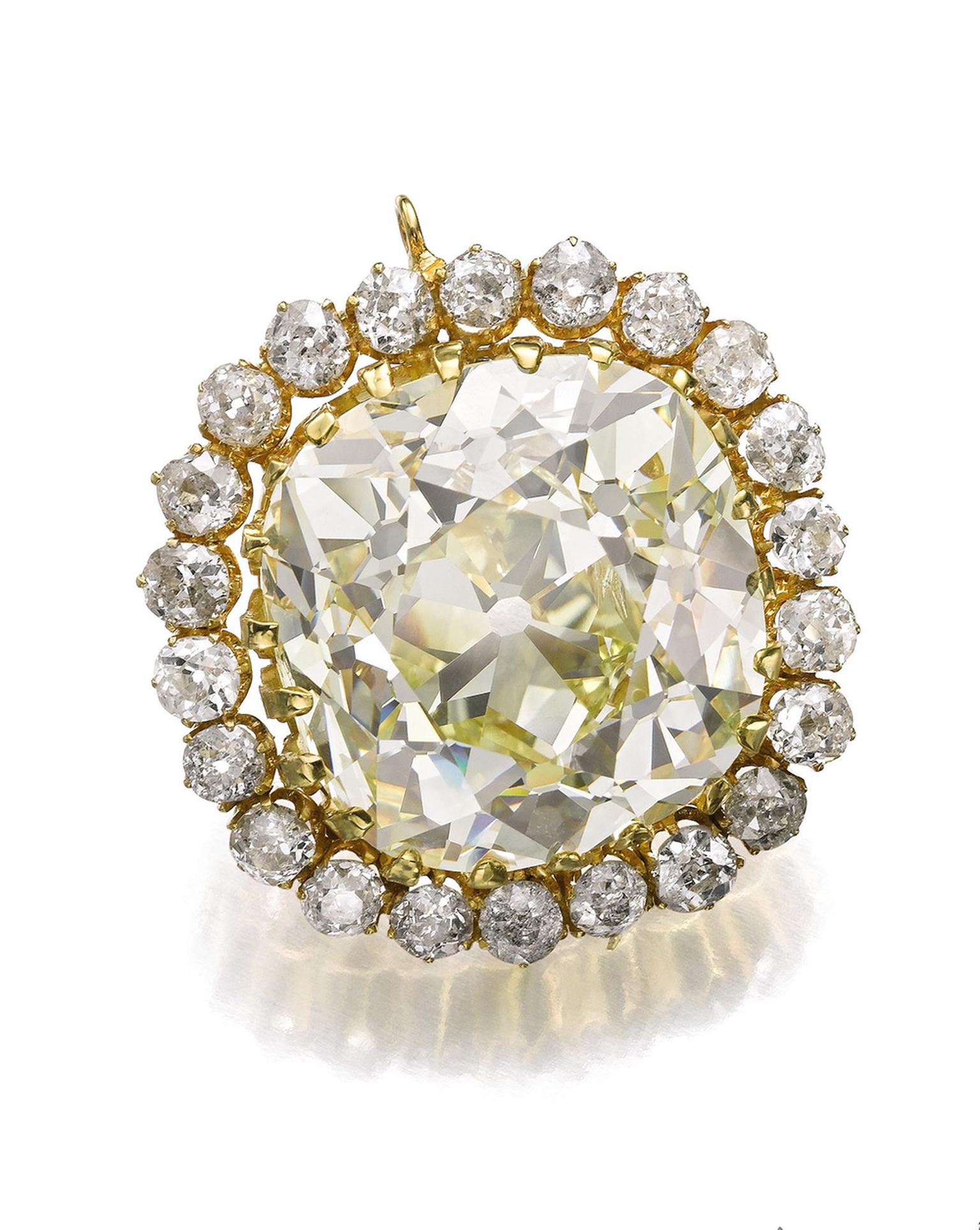 SothebysLot585FancyyellowdiamondjewelSultan.jpg