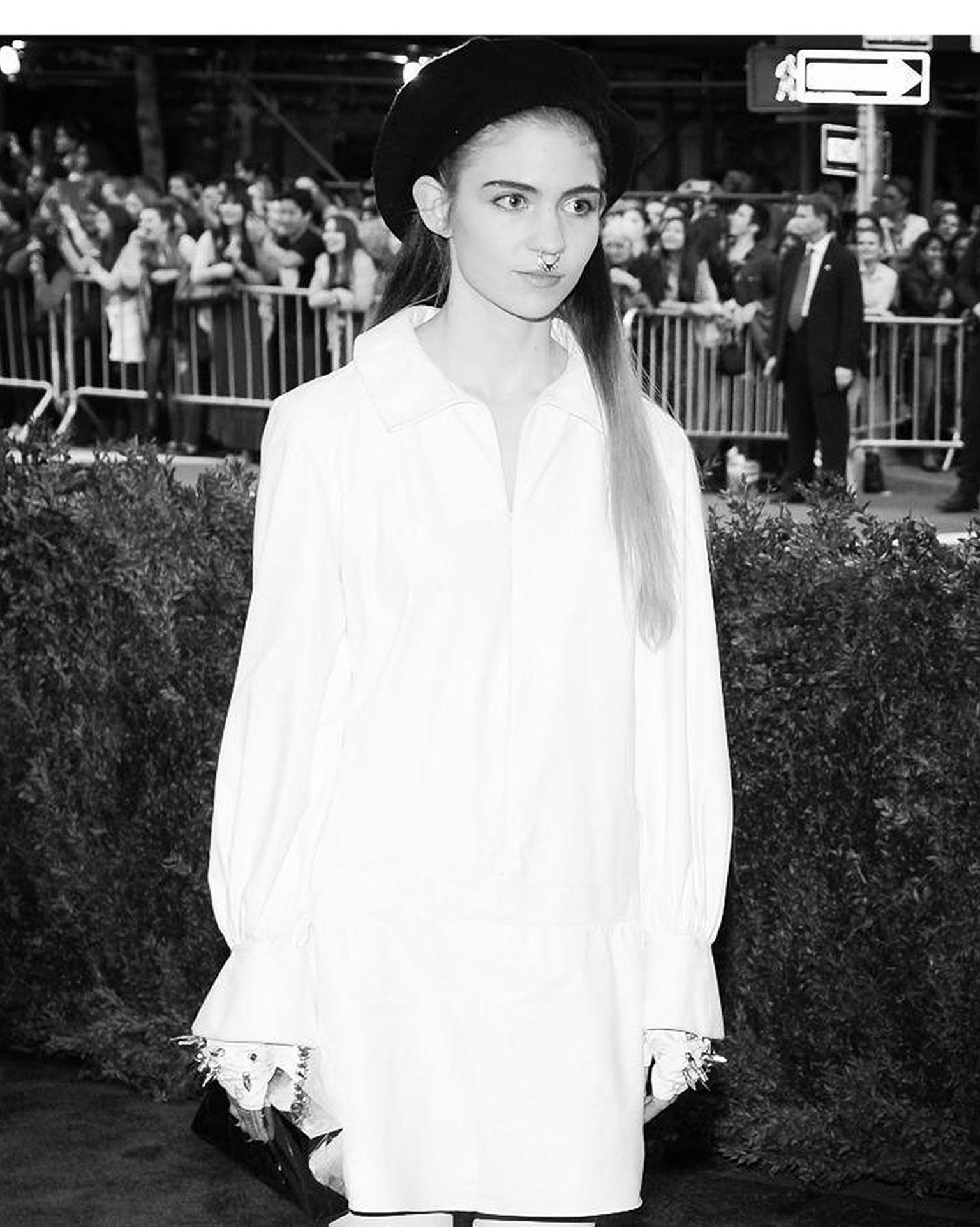 grimes-MET-gala-chanel.jpg