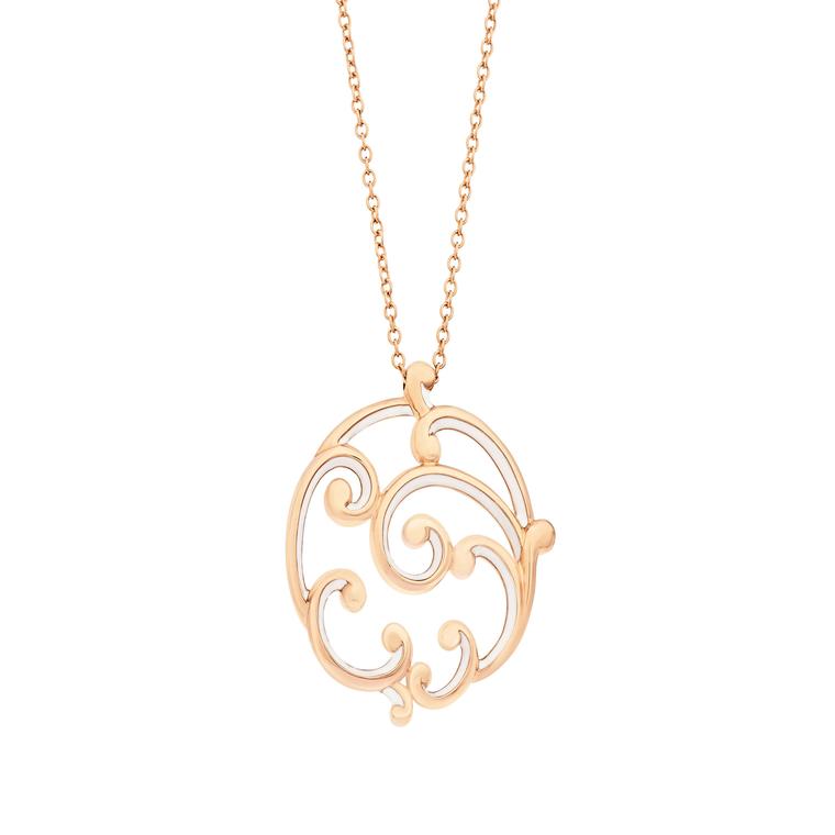 Faberge Rococo rose gold pendant_zoom