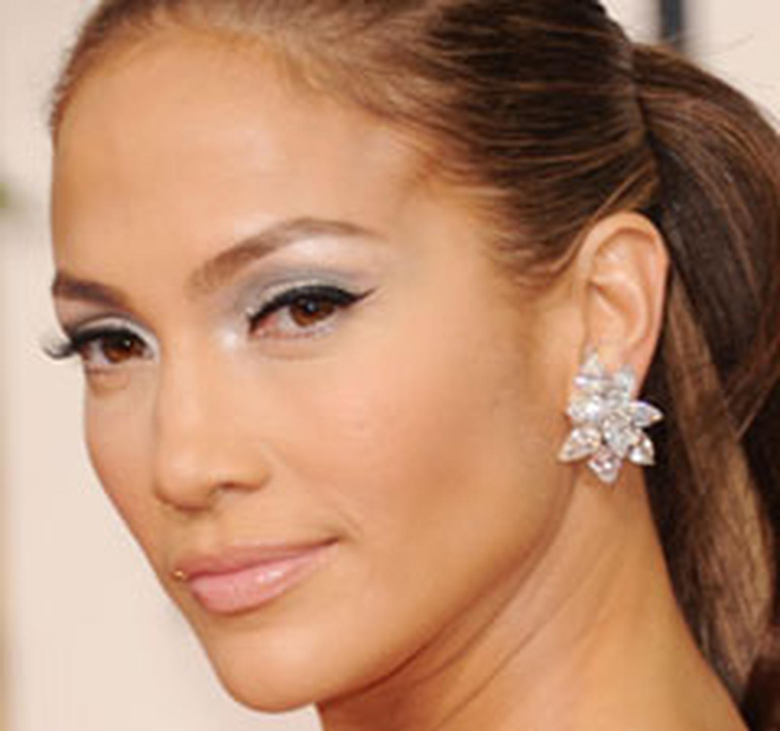 Jennifer Lopez wearing Harry Winsotn HP box 4