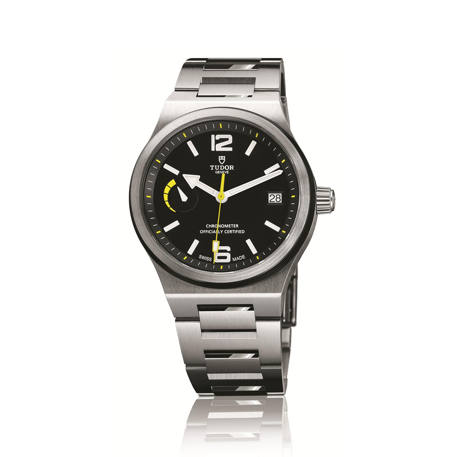 Tudor North Flag mens watch with solid steel bracelet_zoom