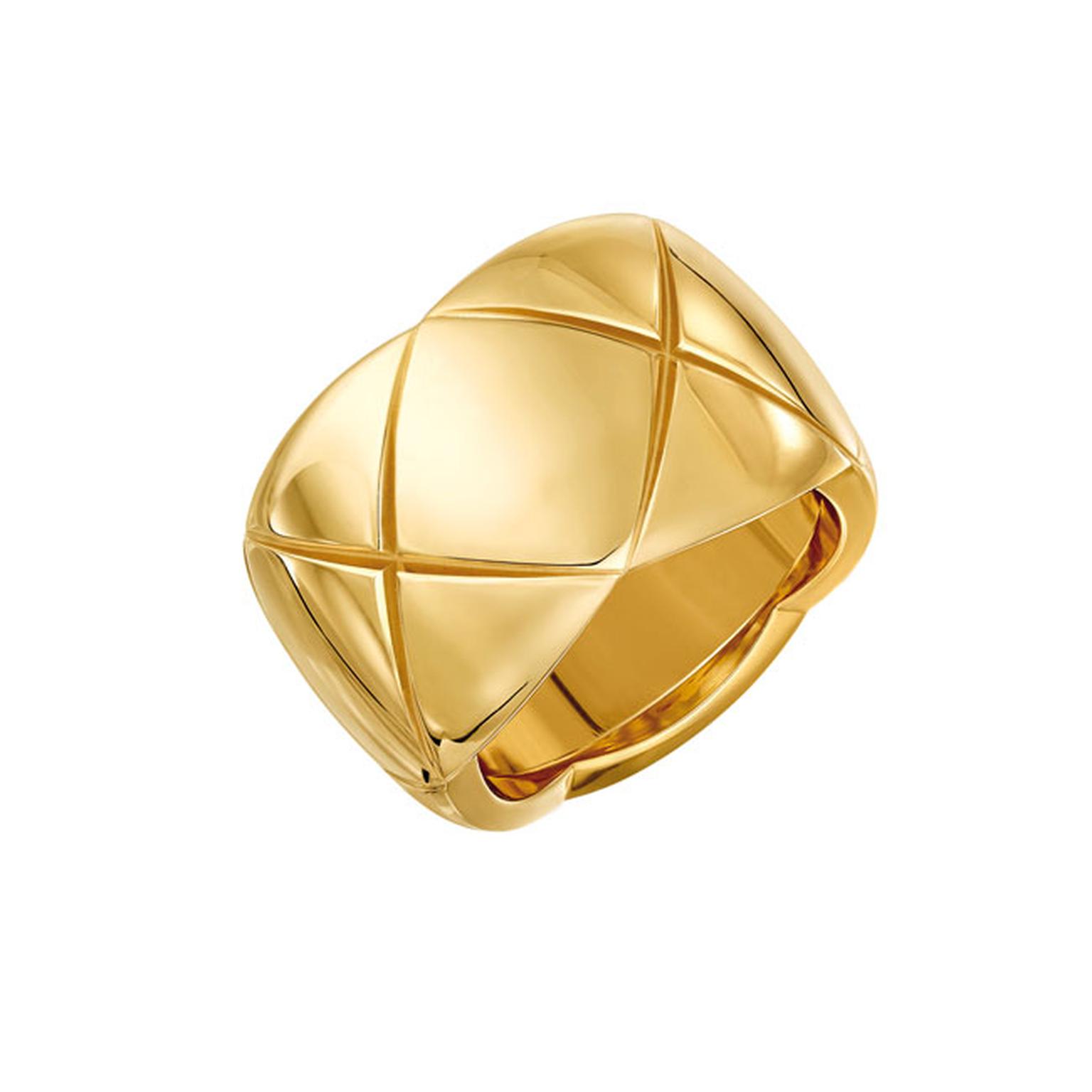 Chanel Coco Crush Yellow Gold large ring_main