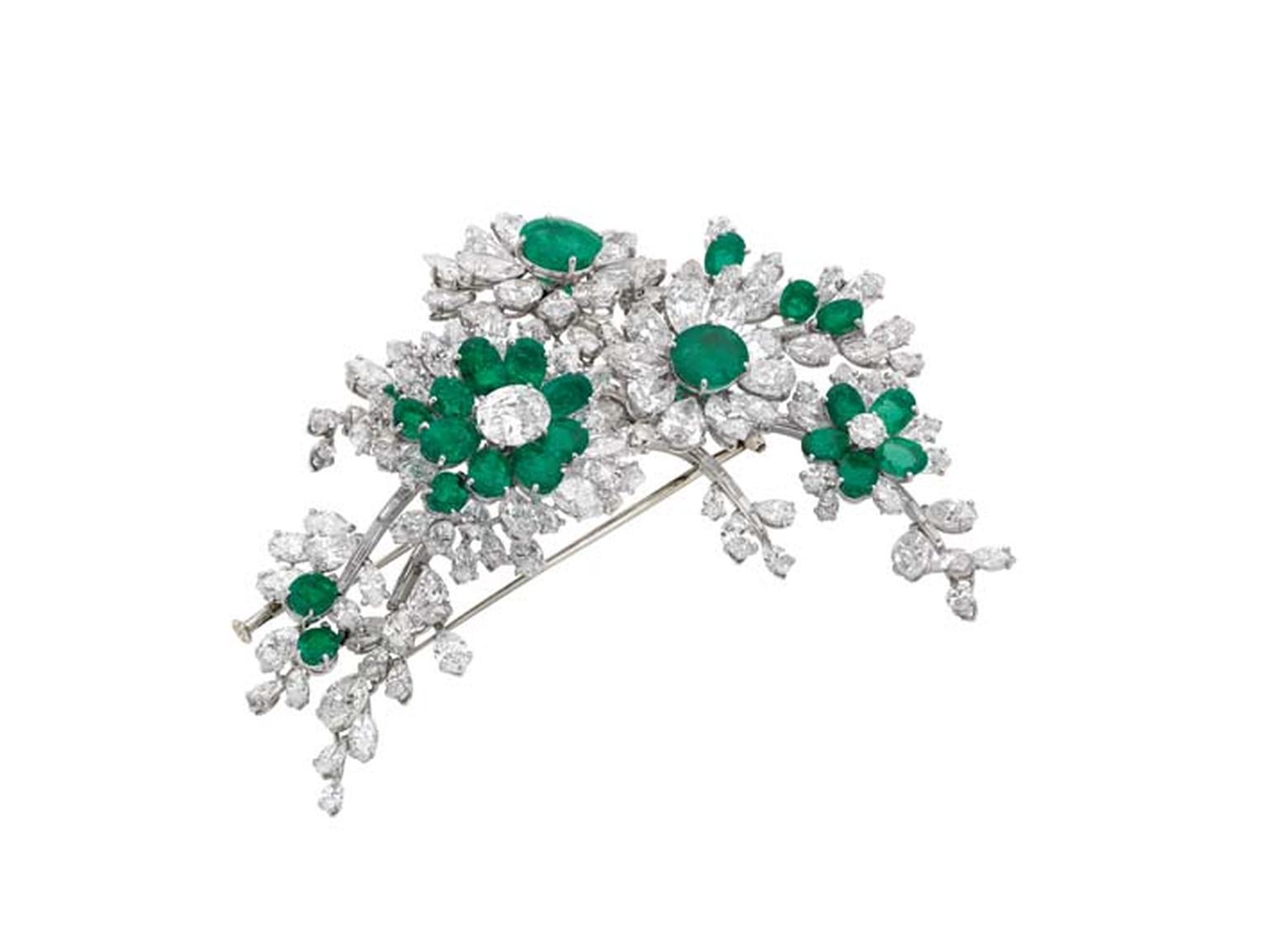 Elizabeth Taylor's Bulgari 'en tremblant' brooch in platinum, emeralds and diamonds from 1960.