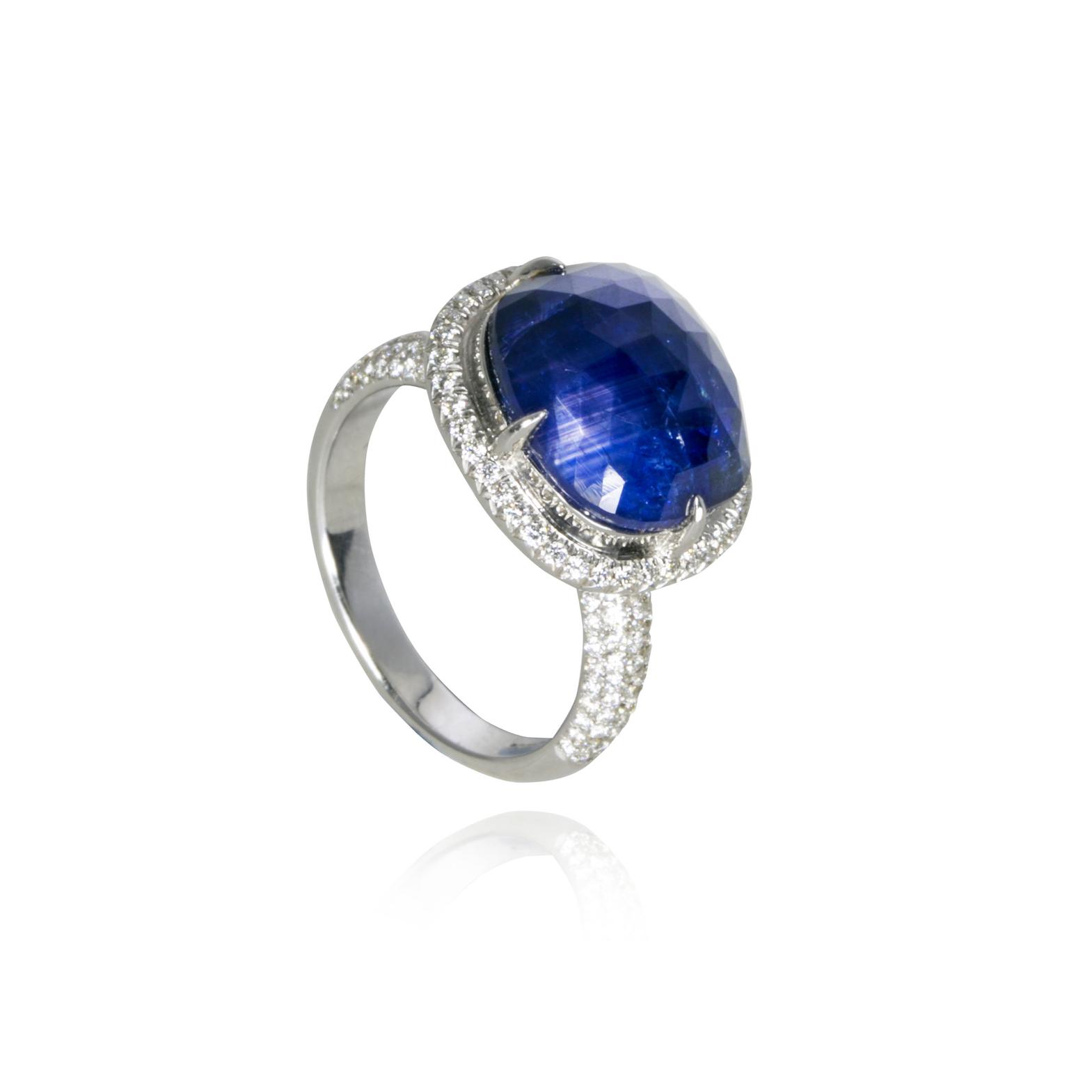 Amrapali sapphire ring_zoom